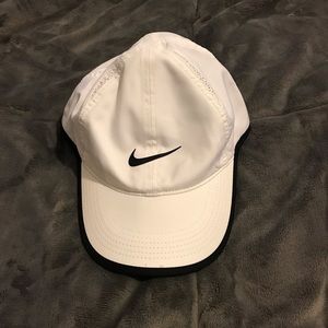 Nike Featherlight Hat